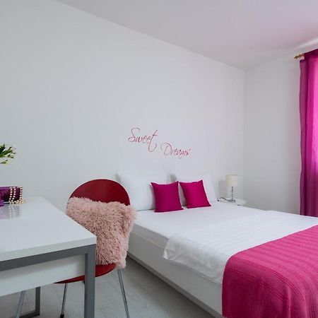 לאבין Apartment Alex מראה חיצוני תמונה